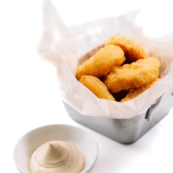 Наггетсы с гранатовым соусом